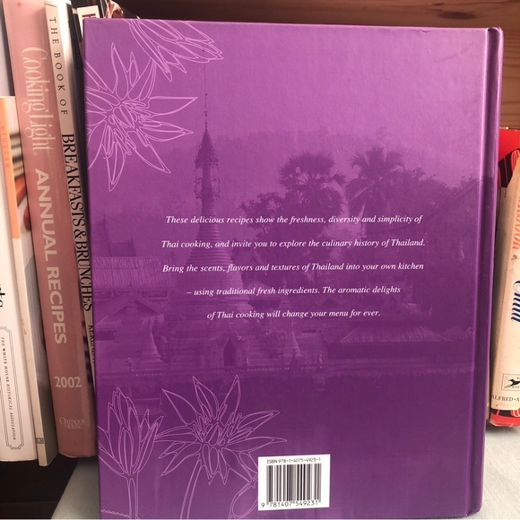 Thai Cooking The Food and the Lifestyle Judy Williams Hard Cover Book 2004 - Picture 5 of 11